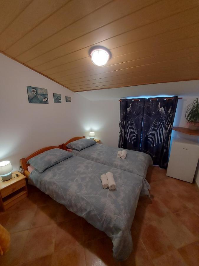 ブルトニグラ Ranch Radin Bed & Breakfast エクステリア 写真